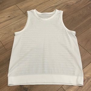 Lululemon tank size 6